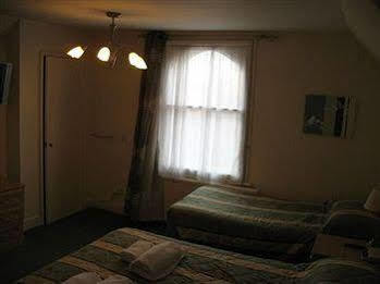 Townhouse Hotel วินดัม ภายนอก รูปภาพ